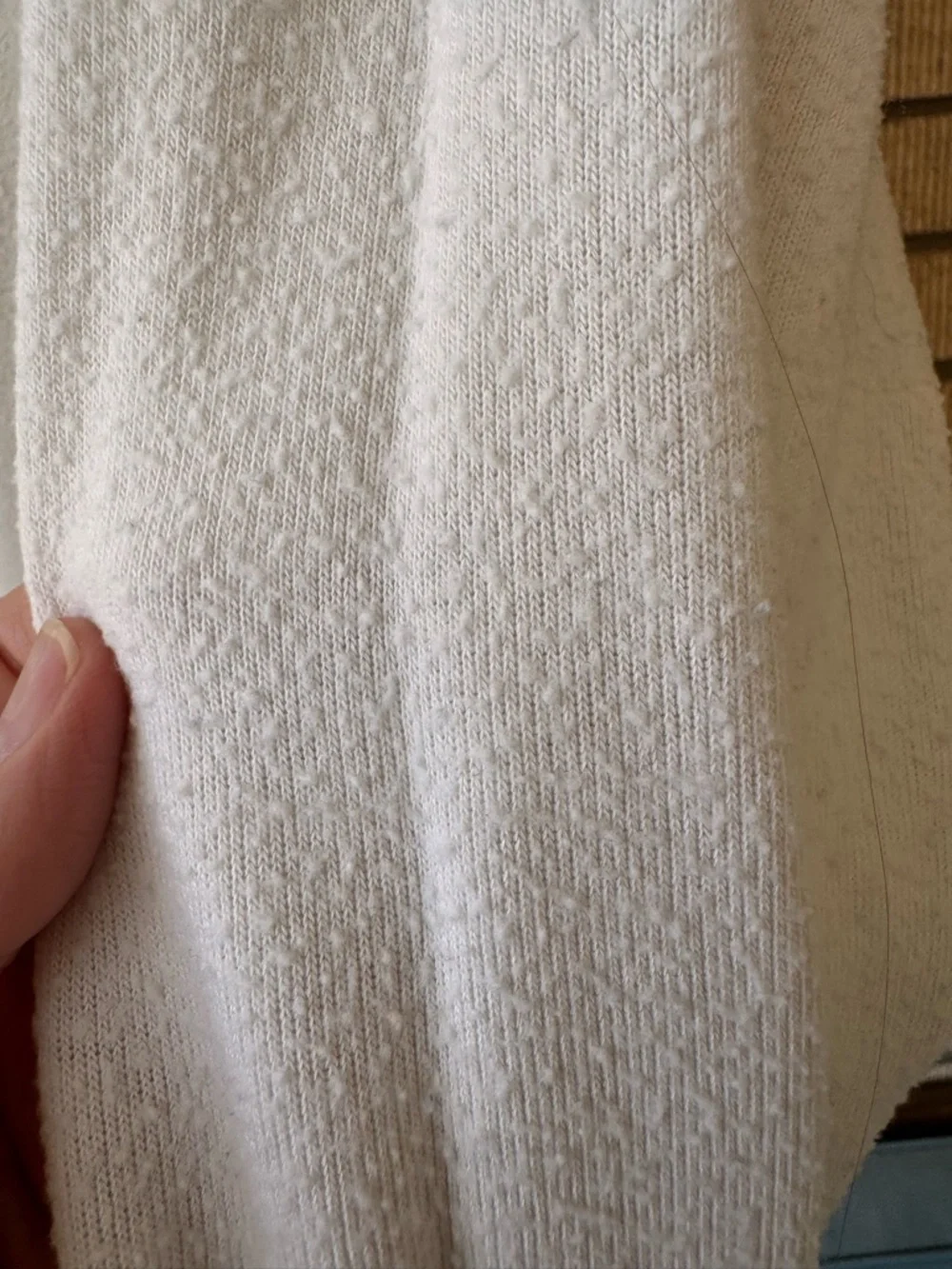 ALO Vintage Cream Pullover Sweater - M